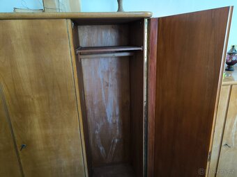 Ložnice z masivu vyrobená cca 1940 - 9