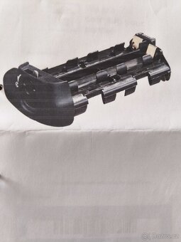 Nikon grip MB D 15 - 9