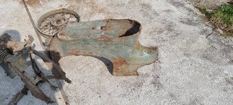 Jednosedadlový pionýr - 9
