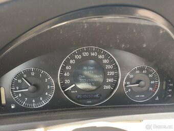 Mercedes Benz CLK Cabrio 280, facelift, 2006, najeto 245 tkm - 9