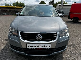 VW TOURAN 2,0 TDI - FREESTYLE - 7 MÍST - NAVI - SUPER STAV - 9