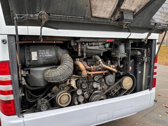 MERCEDES-BENZ TOURISMO RHD - 9