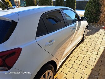 Kia Rio - 9