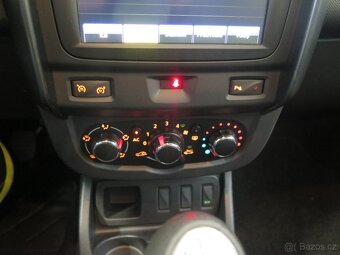 Dacia Duster 1.2TCe,navi,klima,výhřev,kůže - 9