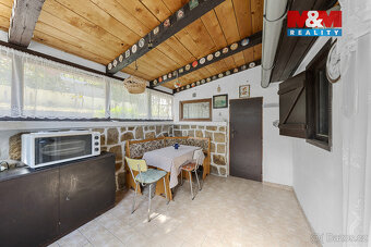 Prodej chaty v Malých Žernosekách - 9