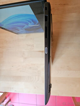 konvertibilní notebook 3-in-1 Lenovo Yoga 520-14IKB - 9