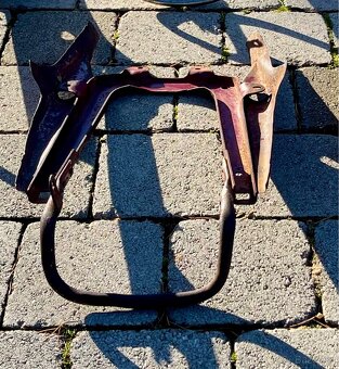 Jawa ČZ 125 175 kývačka - podsedlový rámeček - 9