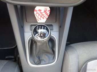 VW Golf 1.9 TDI Variant r.v.2009 (77 KW) STK4/2026 - 9
