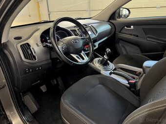 Kia Sportage 1.6 GDI 99 kW rv.11/2014 koupeno v čr 2 majitel - 9