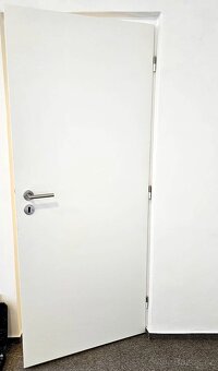 Prodám dveře 80 cm a 60cm , plné bílé CPL celkem 5ks - 9