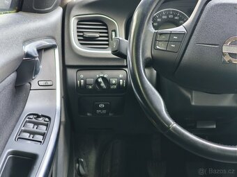 Volvo V60 1.6 TDi DRIVe 2011 PRASKLÝ MOTOR - 9