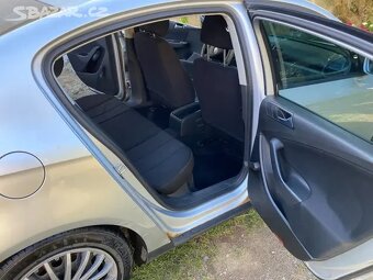 VOLKSWAGEN PASSAT, B6 sedan, r. v. 2005, 2.0TDI - 9