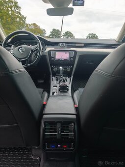 Volkswagen Passat B8 Variant 2.0 TDI DSG 140kW Led Matrix - 9