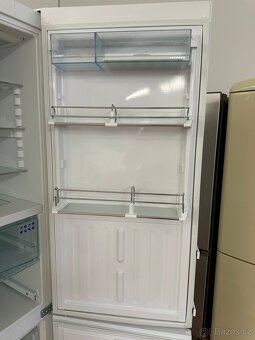 Lednice s mrazákem Liebherr (253) BioFresh - 9