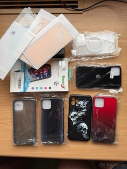 iPhone 11 PRO šedý 64GB+příslušenství - 9