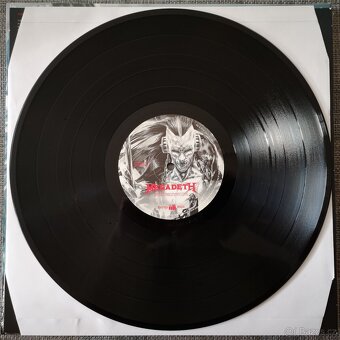 LP "MEGADETH - UNITED ABOMINATIONS" - 9