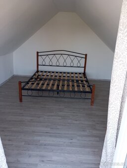 Pronajmu DVOUPATROVÝ byt s VLASTNÍ ZAHRADOU v Chrasti - 9