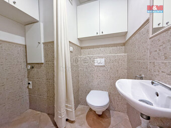 Prodej bytu 4+1, 83 m², Jindřichův Hradec, ul. Kosmonautů - 9