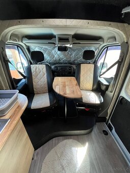 Obytná dodávka-Renault Master - 9