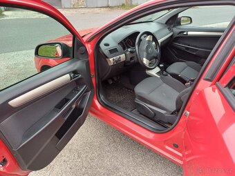 SLEVA Prodám opel astra H combi 1,3 cdti 66kW - 9