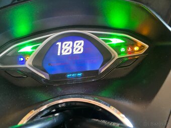 Skútr Honda PCX 125 rv. 2019 - 9