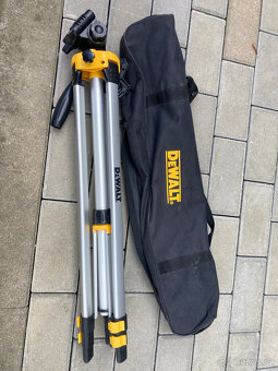 DeWalt laser DCE089G 3x360 + Snímač paprsku + Stativ a obal - 9