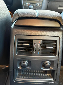 BMW e90 325i 160 kW - 9