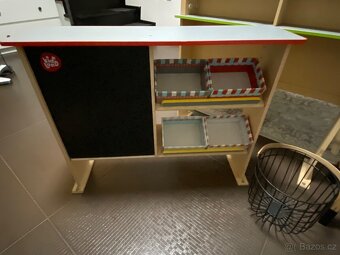 Kuchyňka + obchůdek + stůl - 9