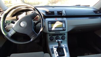 VW Passat 2,0 TDI automat, Variant - 9