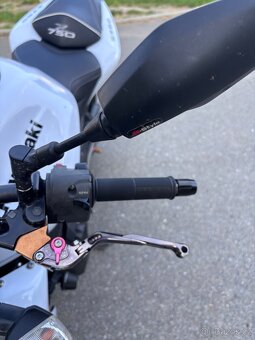 Kawasaki Z750 - 9