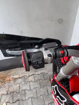 GASGAS MC 250F 2023 - 9