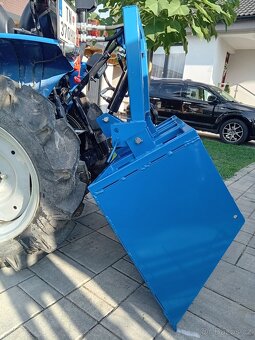 Transportní box hydraulicky sklápateľný za malotraktor - 9