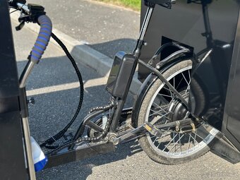 Prodejní elektrická trojkolka/stanek - 9