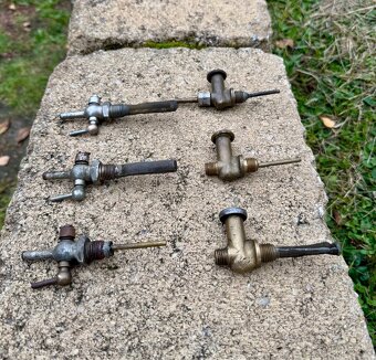 Jawa pérák, kyvacka, Ogar, CZ, Manet - paliváky - 9