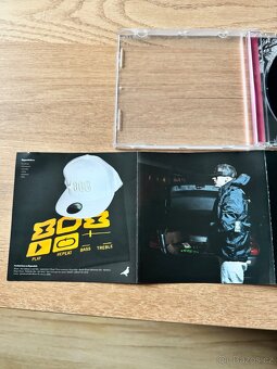 Hugo Toxxx – Legální drogy + Ilegální kecy (2×CD) - 9