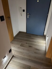 BYT-EXLUZIVNÍ 1+KK+balkon 43,88 2.pato věž A - 9