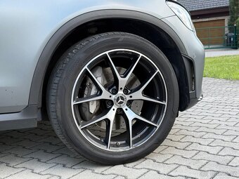 Mercedes GLC 300d coupe AMG 4M Carbon ČR - 9