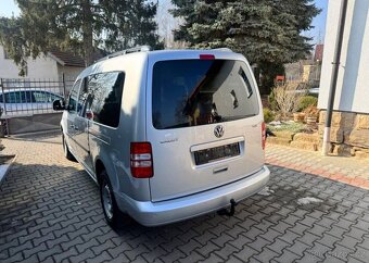 Volkswagen Caddy Maxi 1,6 TDi pravidel.servis nafta - 9