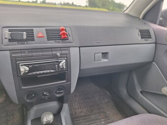 Škoda Fabie 1.4 MPI - 9