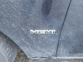 Dodge charger 6.1 srt Europe - 9
