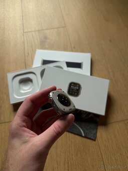 Apple Watch Ultra 2 49mm GPS + Cellular - 9