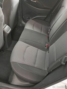Prodám Hyundai i30 combi WG1,4 i - 9