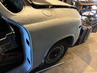 Tatra 603 - 9