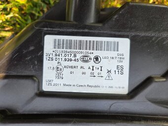 Přední levé xenon světlo Škoda Superb III - 9