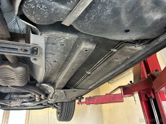 BMW E39 525i (M54B25) – bez koroze, manuál, rok 2003 - 9