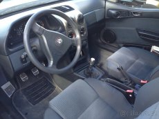 Alfa Romeo 145 1,4i 76kW 1997 - DÍLY z VOZU - 9