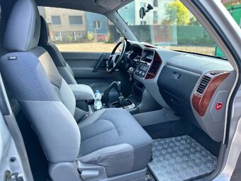 Mitsubishi Pajero 3.2 Di-D, 118 kW, 4x4, 2003 - 9