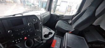 MERCEDES BENZ AROCS 3240 8x4 třístranný sklápěč - 9