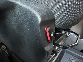 Ford Transit,96kw,6míst,1.maj.Čr,odpočet dph,tažné - 9