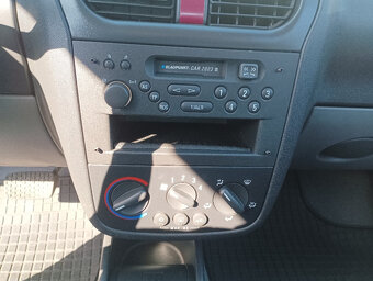 Opel Corsa 1.2 16V - klima, automat - 9